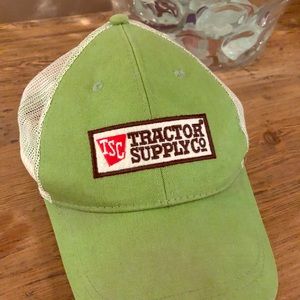 Trucker hat